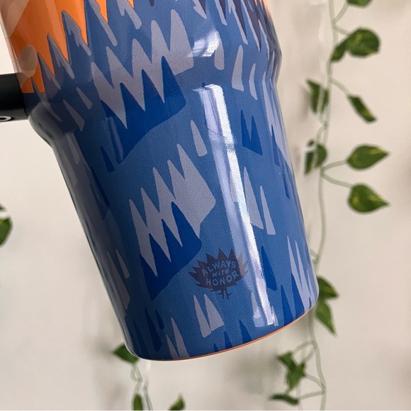 Stanley x Always with Honour 30 oz. Pro tour flip straw tumbler - Picture 5 of 5